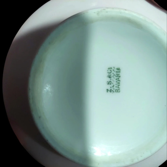 Vintage Pink Signed Hand Painted Bavaria Dresser Powder Trinket Box - Picture 4 of 4